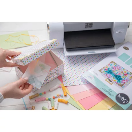 SIZZIX Plua A4! vágósablon 666476 - Slotted Treat Box - ScoreBoards Plus (1 db)