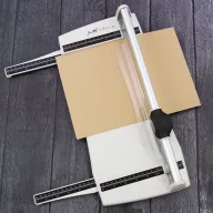   Tim Holtz Vágóasztal 12.25" / 31cm - Rotary Media Trimmer (1 db)