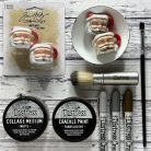 Tim Holtz Díszítőelem Santa Mug Idea-ology Christmas (2 db)