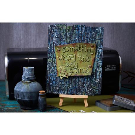 SIZZIX vágósablon  - Alphanumeric Cutout Lower - Tim Holtz - Thinlits Die Set  (1 csomag)