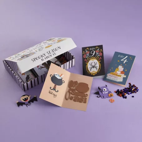 Spellbinders Halloween-i kalendárium  - 2025 - Days of Craftoween (1 csomag)
