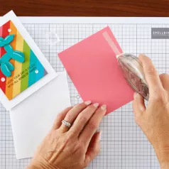   Spellbinders Ragasztóroller  tartós - Tape Runner Refillable Permanent Adhesive Strips  (1 db)