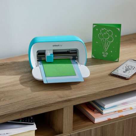 Cricut Joy Mini elektromos vágógép kezdőkészlet - Cricut Joy EU Plug Starter Bundle (1 csomag)