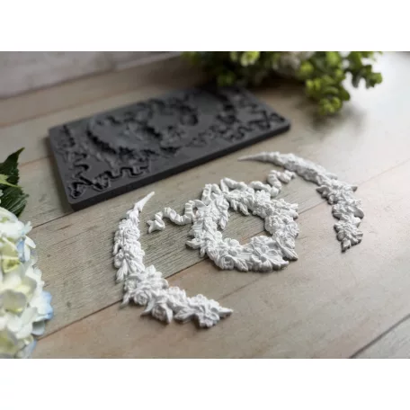 IOD Wreath & Swags Öntőforma 6″X10″ Decor Mould (1 db)