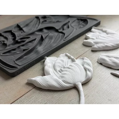 IOD Tulips Öntőforma 6″X10″ Decor Mould (1 db)