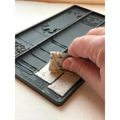 IOD Bookish - Könyvgerinc Öntőforma 6″X10″ Decor Mould (1 db)