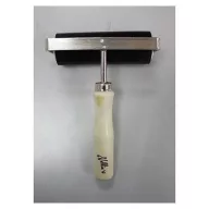   Linó henger , Nellie's Choice Gel plates / Nellie's mixed media roller, wood handle, 10cm  -  (1 db)