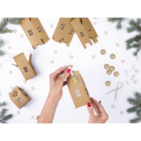 Adventi kalendárium házikók (üres) – DIY készlet, kraft színű (24 db)