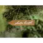 Fa útjelző tábla "Photo Booth"