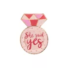 Papírtányérok – Gyémántgyűrű formájú „She said yes” felirattal (6 db)