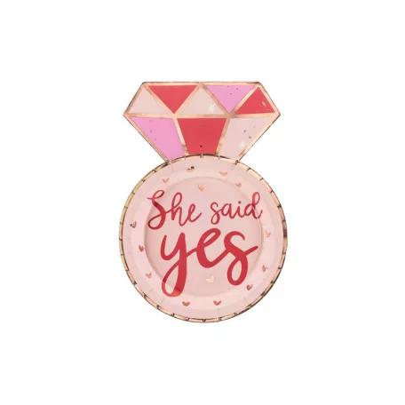 Papírtányérok – Gyémántgyűrű formájú „She said yes” felirattal (6 db)