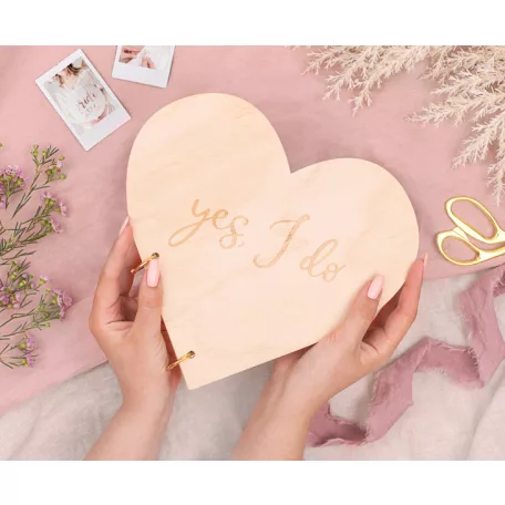 Fa vendégkönyv - Szív alakú