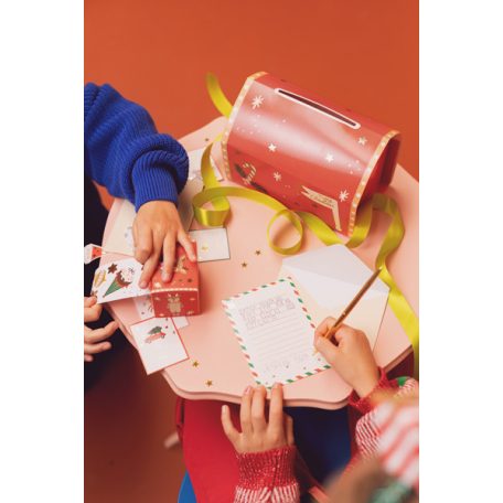 Mikulás postaládája