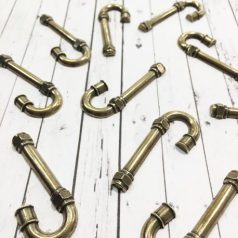   Fém díszítőelem MF132, Candy cane 1.2 STE / MitForm Metal Trinkets (1 db)