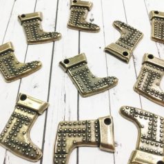   Fém díszítőelem MF140, Gift sock 1.2 STE / MitForm Metal Trinkets (1 db)