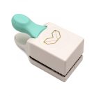 Fotósarok lyukasztó (2.54 cm), Photo Corner Punch / WRMK Punch Board (1 db)