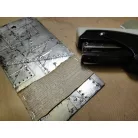 Tim Holtz Idea-ology Tűzőgép Tiny Attacher (1 csomag)