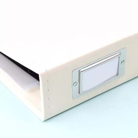 We R Makers Műbőr scrapbook album 12" (30 cm)  Classic Leather Ring Album Vanilla (1 db)