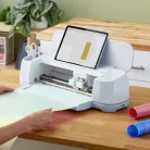 Vasalható fólia 33 cm x 2,7 m, Holographic Blue / Cricut Smart Iron-On (1 ív)