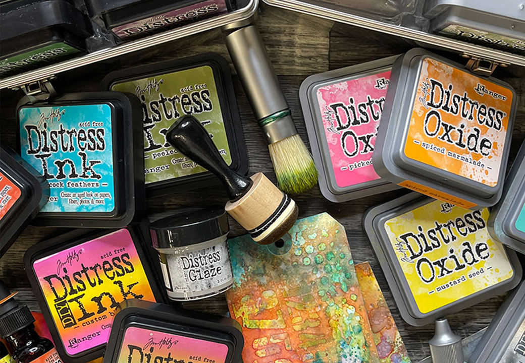 Tim Holtz Distress Ink + Oxide Tintapárnák összehasonlítása